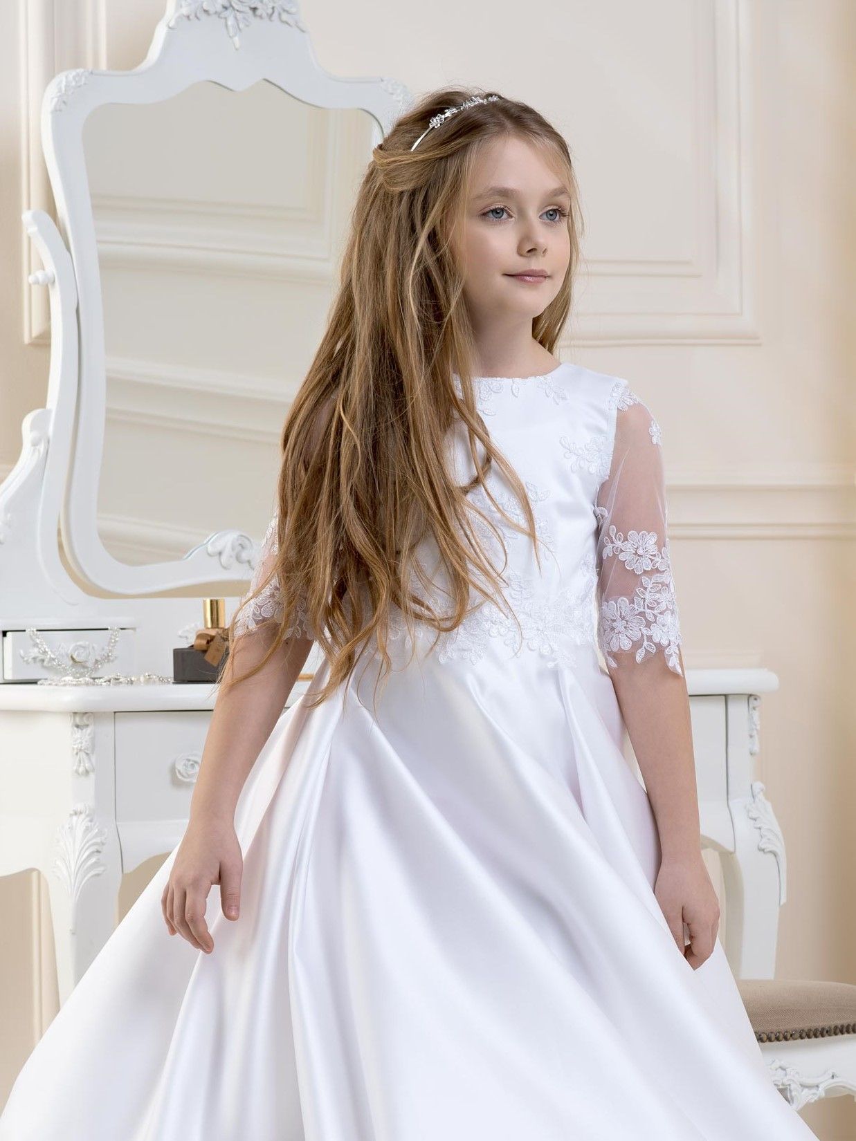 Lacey Bell - Style CD5 - Tulle & Lace Communion Dress.